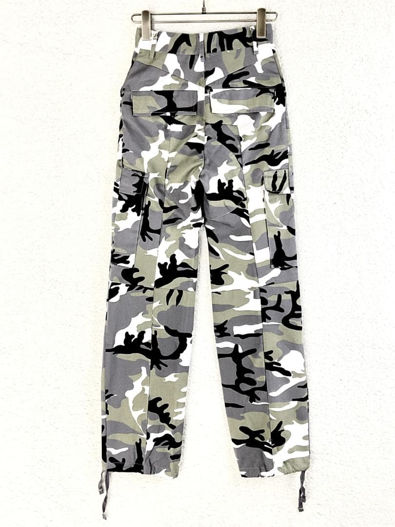 【新品】VETEMENTS ベトモン カモフラカーゴパンツ 定価146,300円