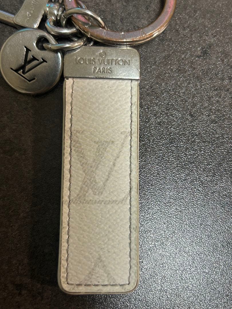 Louis Vuitton ホワイトレザー キーホルダー