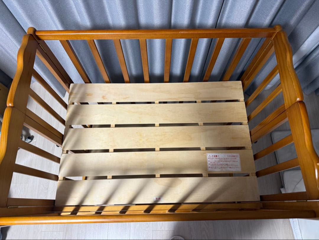 【美品】大和屋 パタン 折りたたみ ミニベビーベッド キャスター付