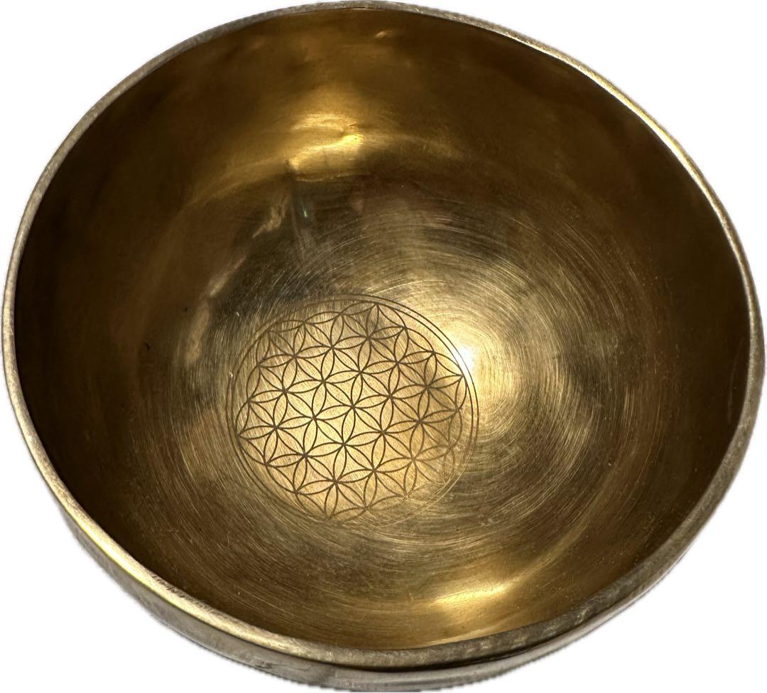 シンギングボウル　チベット製　ヨガ　ヒーリング　ダイエット　健康　トレーニング