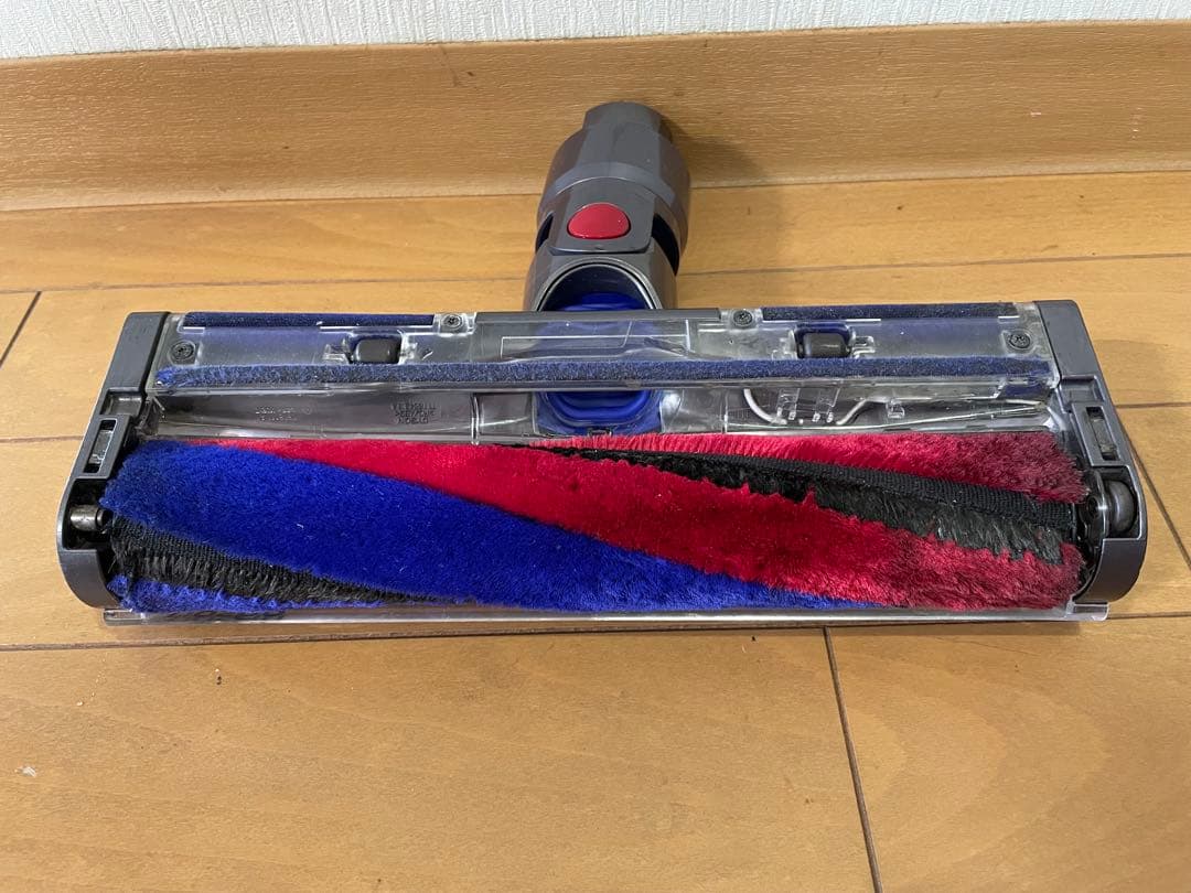 【ジャンク品】ダイソンV8 Slim Fluffy+ 　コードレスクリーナー