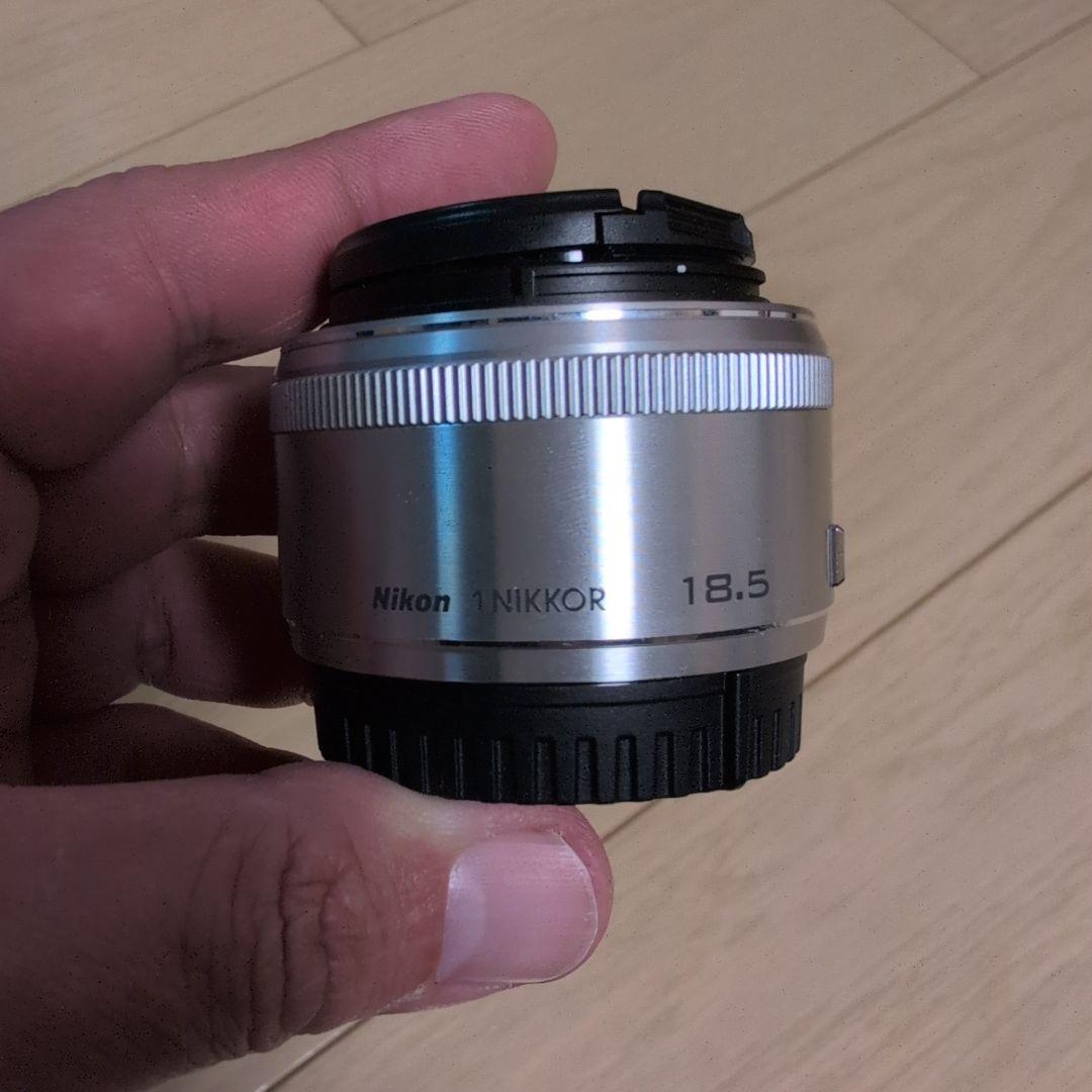 Nikon 1 J5本体 標準ズームレンズ 18.5mm単焦点レンズ付