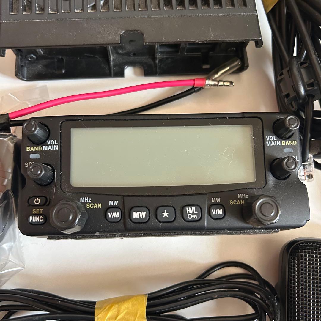 DR750D VHF/UHF ツインバンドFMトランシーバー