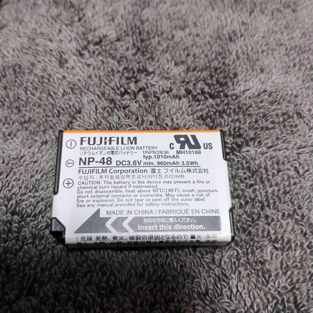 【美品・付属品完備】FUJIFILM XQ2 コンパクトデジタルカメラ