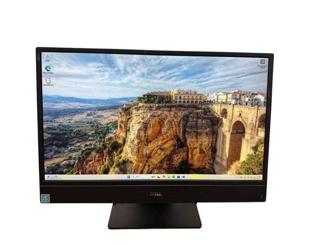 DELLデスクトップ一体型PC✨第8世代❗️Pentium❗️SSD搭載✨メモ4GB