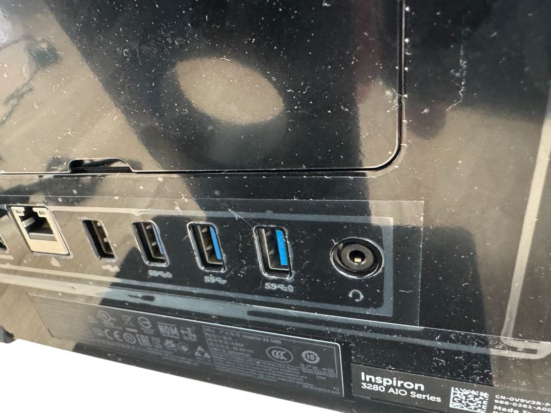 DELLデスクトップ一体型PC✨第8世代❗️Pentium❗️SSD搭載✨メモ4GB