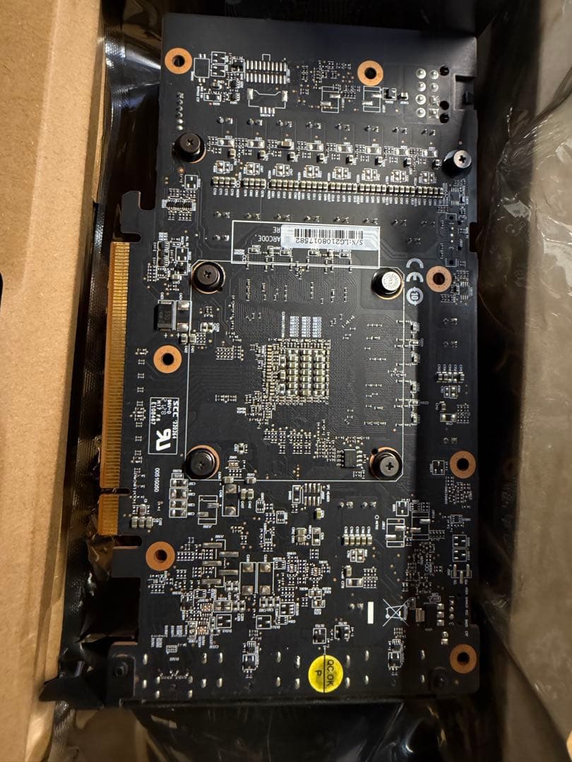 グラフィックボード・グラボ・ビデオカード AMD Radeon RX6600XT-8GB