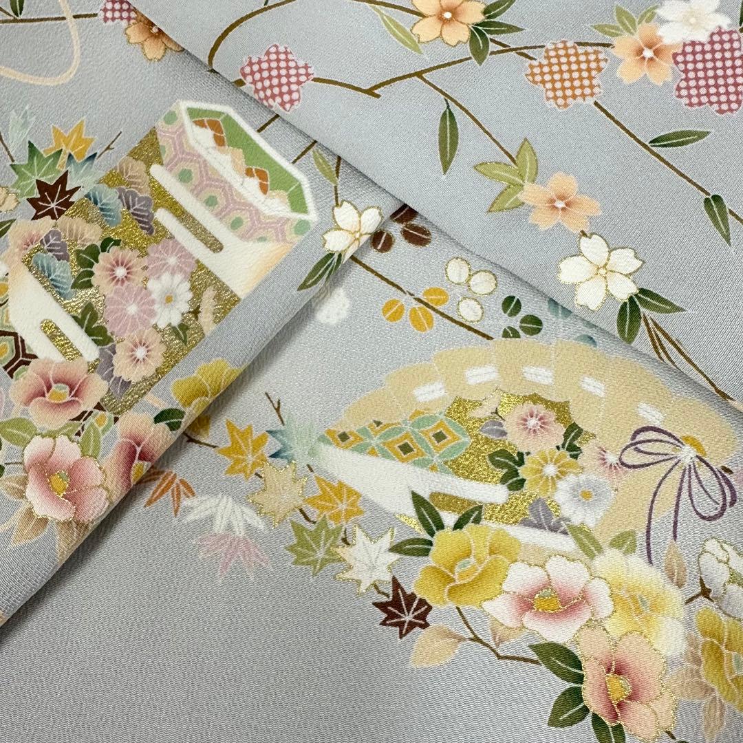 し*ず様 付下げ　袷　正絹　　薄雲鼠色・薄黄色　暈し　貝桶・檜扇　身丈168裄7