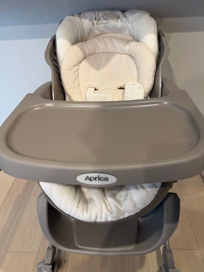 ユラリズムオート 電動スウィング ハイローチェア