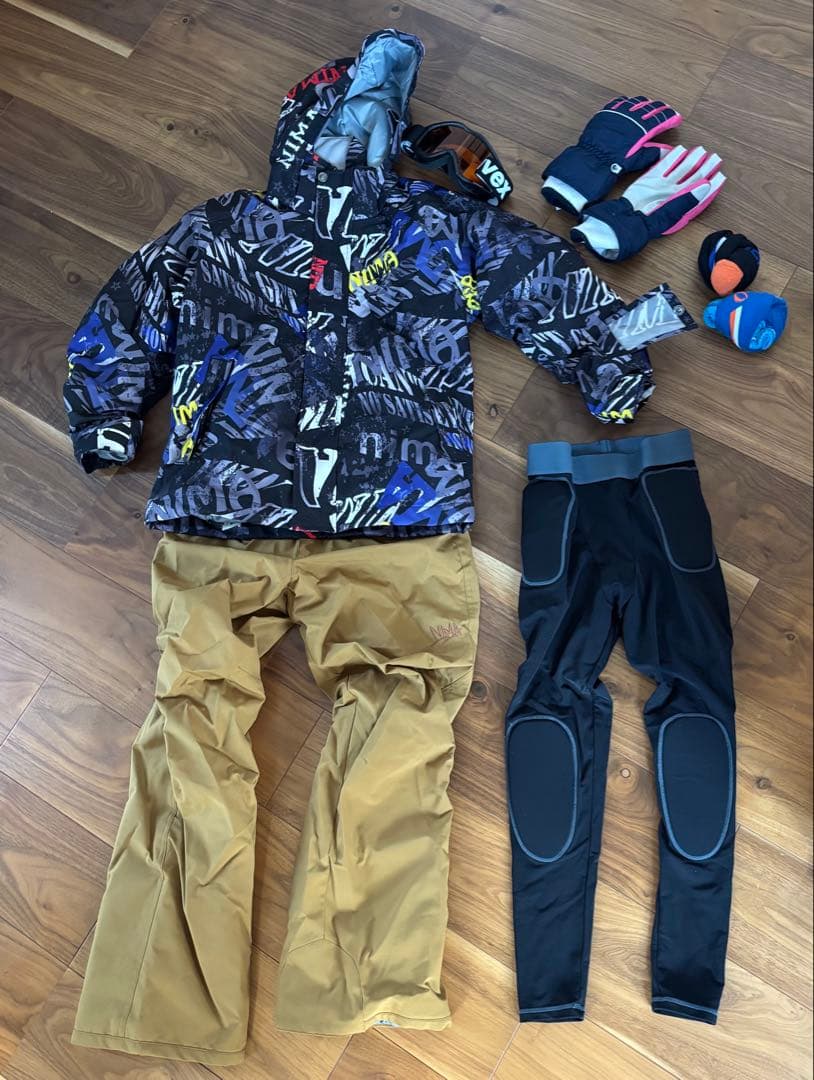 135cm〜155cm サイズ調整可能　スノーボードウェアセット 子ども用