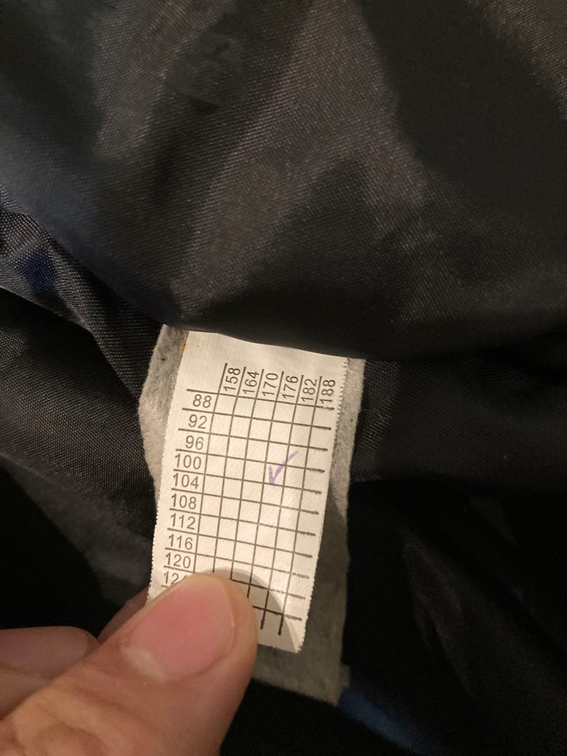 ロシア軍？デジタルフローラ？　迷彩柄フード付きジャケット