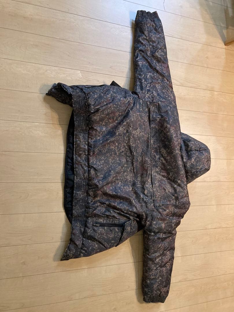 ロシア軍？デジタルフローラ？　迷彩柄フード付きジャケット