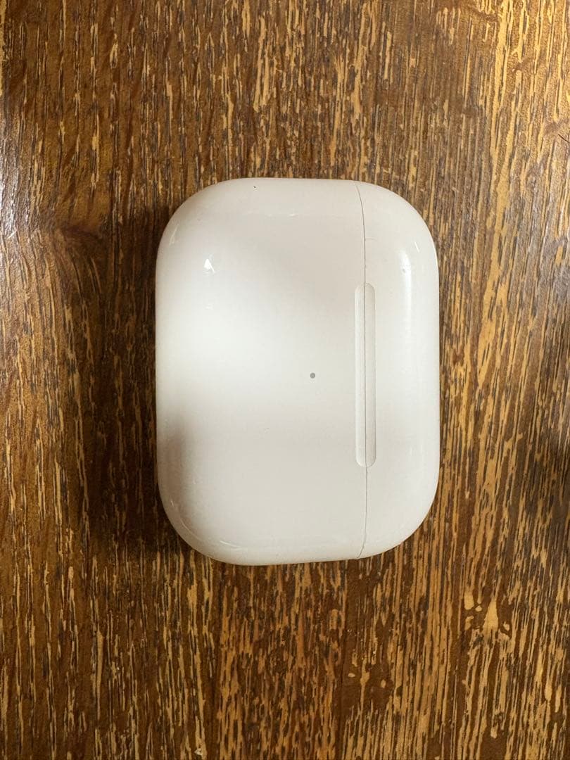 Apple AirPods Proの　第一世代