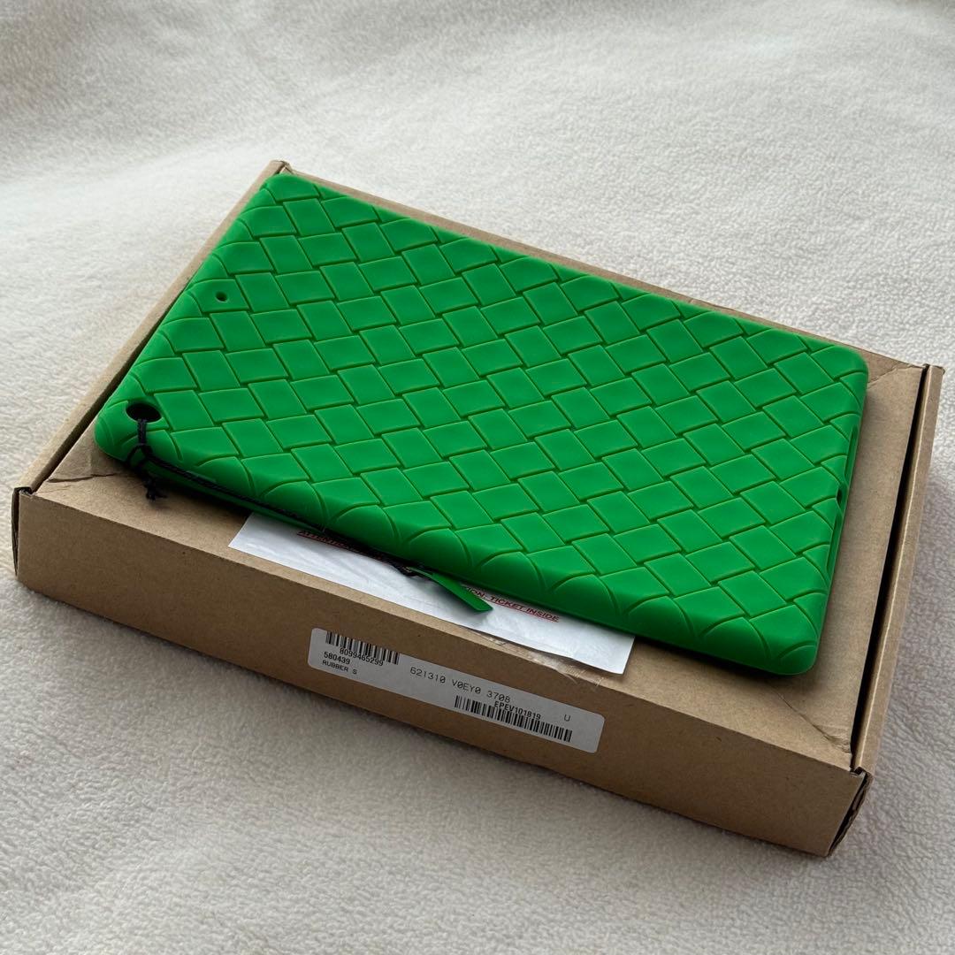 BOTTEGA VENETA iPad 10.2 ケース 緑 未使用