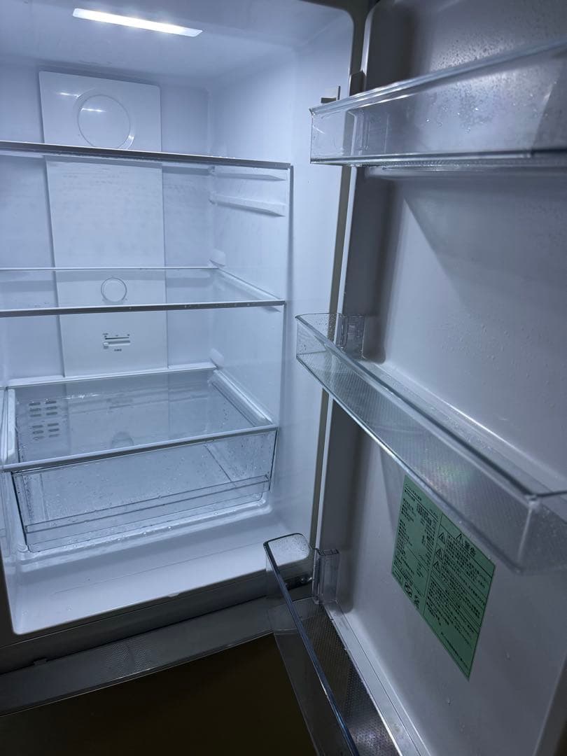 一年落ち！美品！226リットル！ヤマダ電機オリジナル 冷蔵庫 LED照明付き