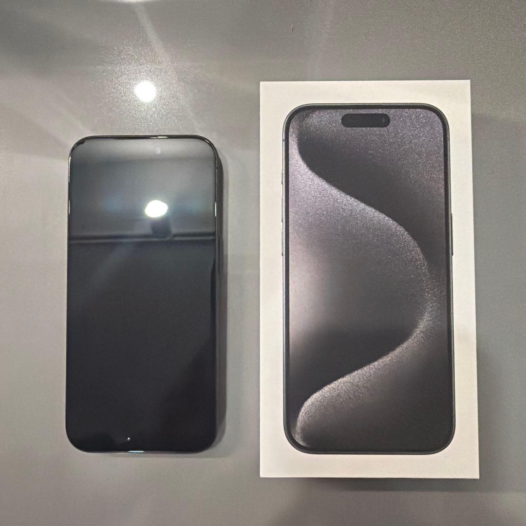 Apple iPhone 15 Pro ブラックチタニウム 本体 SIMフリー