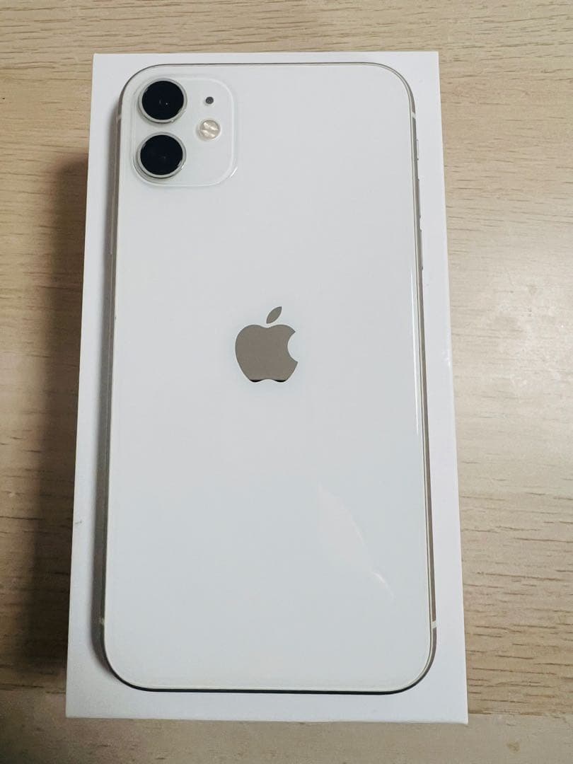 極美品　Apple iPhone 11 ホワイト