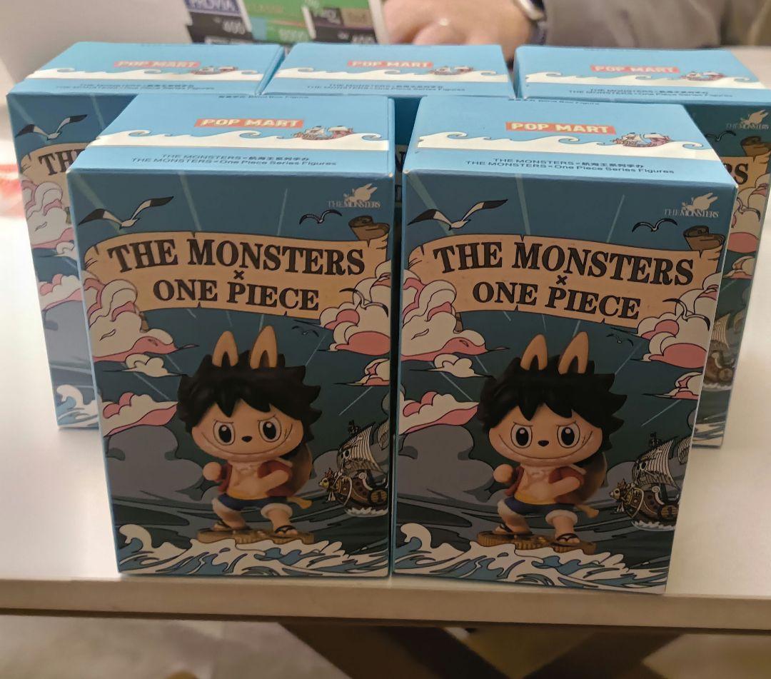 【未開封】THE MONSTERS x ONE PIECE ラブブ labubu