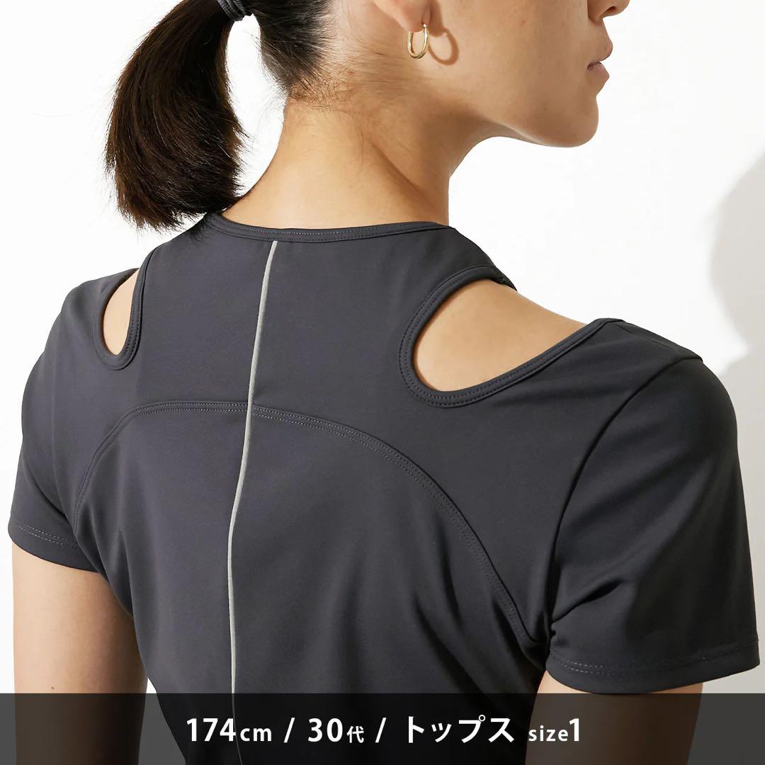 【新品未使用】滝沢眞規子 TAKIMAKI CUP-IN TEE ヨガウェア