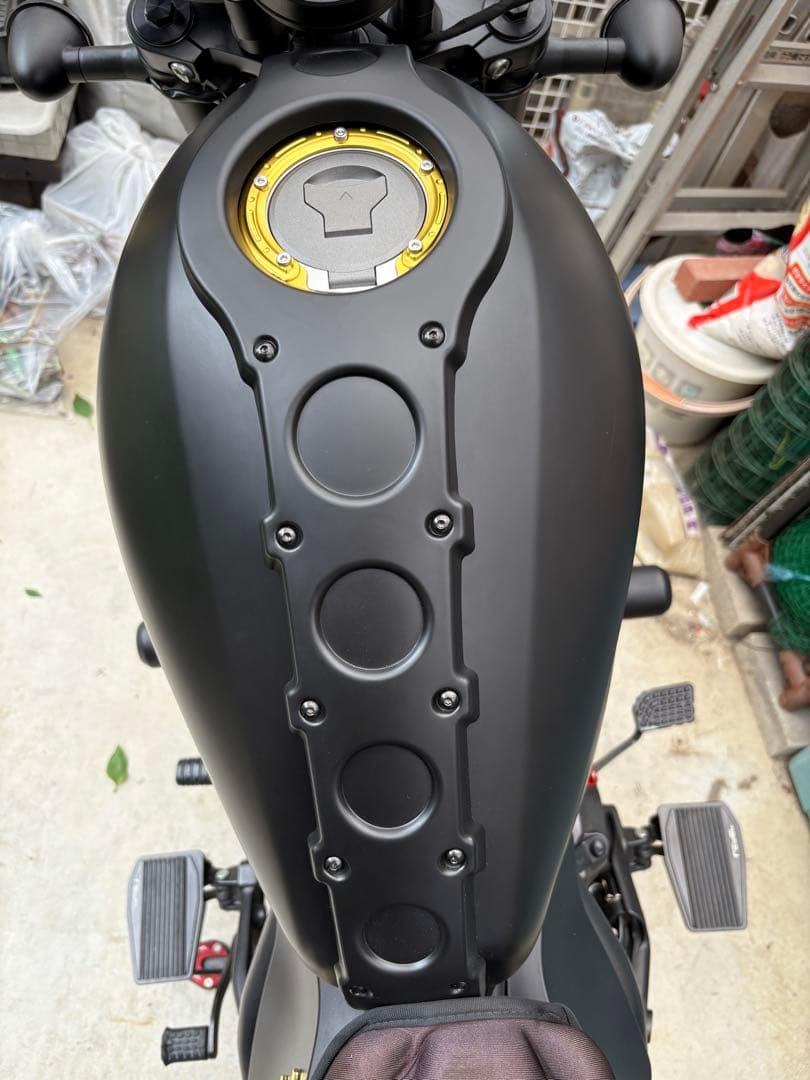 超美品▪️レブル250タンクカバー　マットブラック