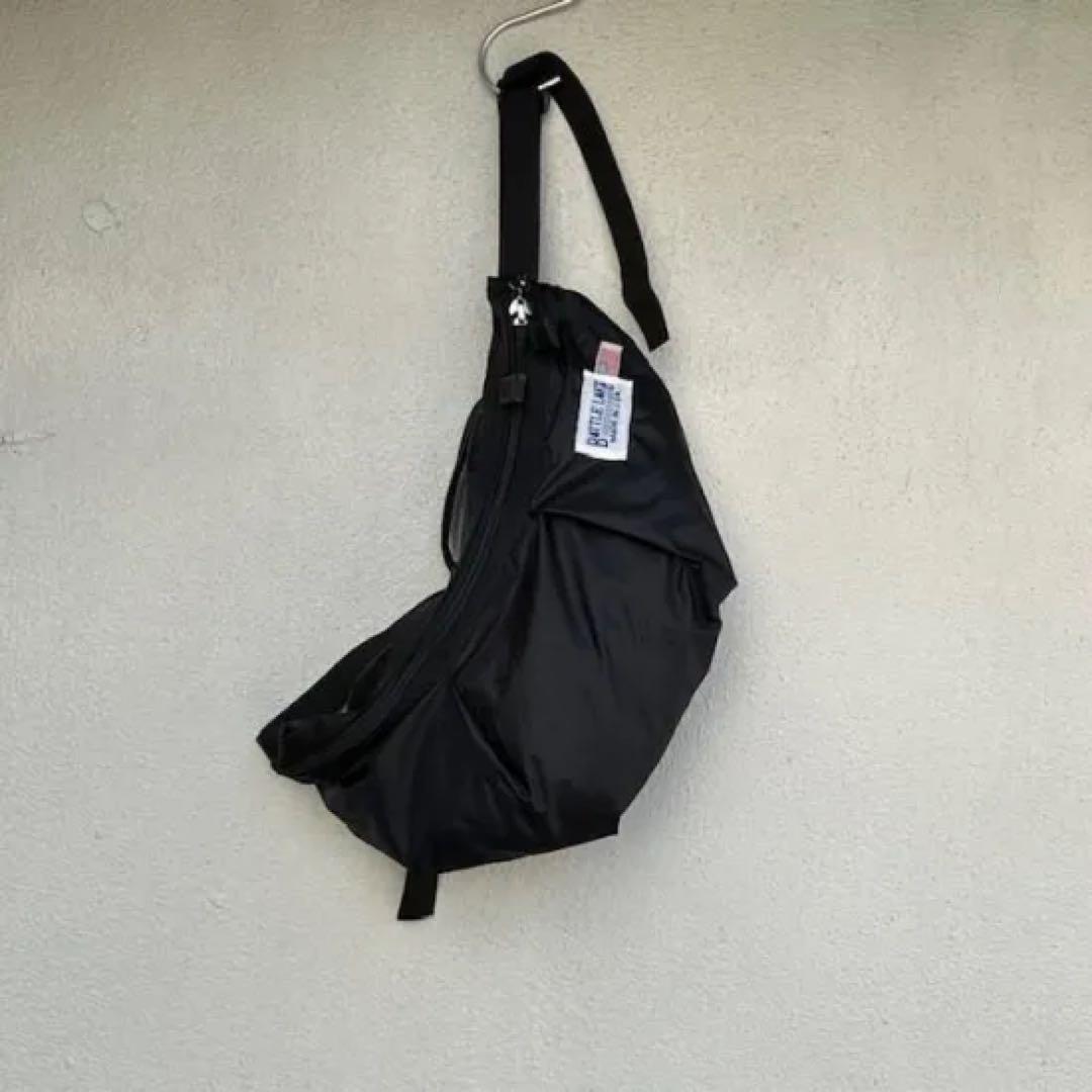 バッグ BATTLE LAKE BANANA SHOULDER