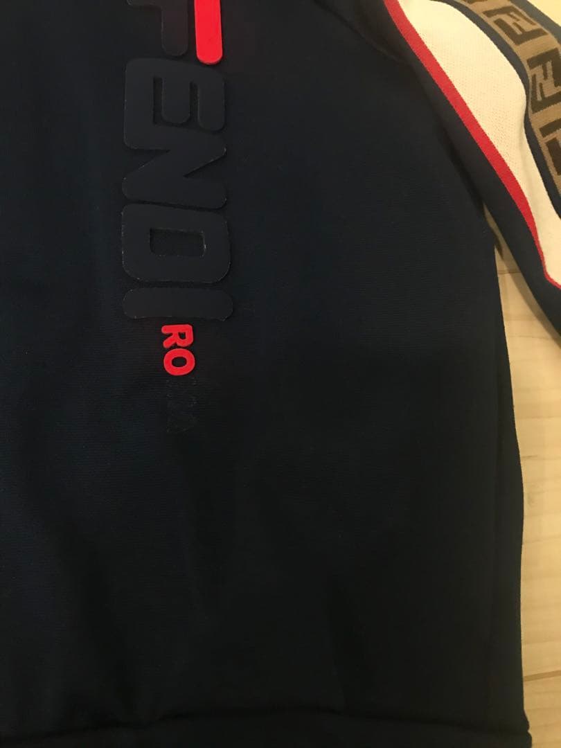 FENDI キッズ　ズッカ　パーカー　8A 130cm FILAコラボ