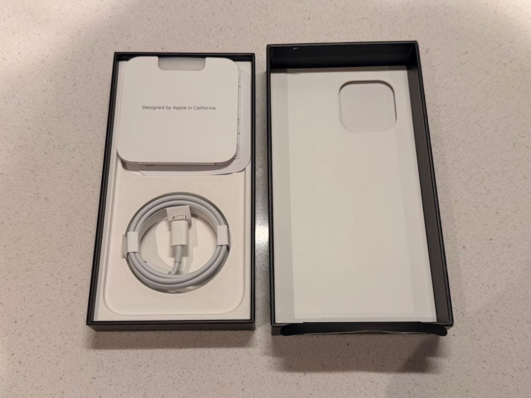 【美品】iPhone 13 Pro Max 256GB ゴールド　豪華おまけ付き