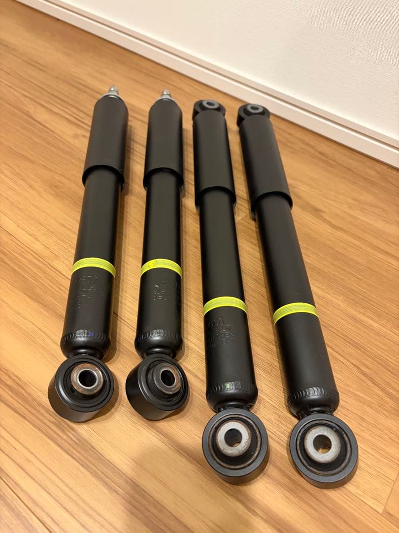 【美品】JB64ジムニー純正ダンパー前後セット