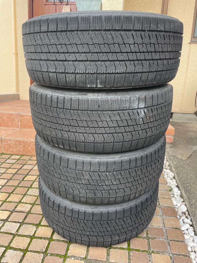 超美品　AMG純正18インチアルミスタッドレスタイヤ４本セット