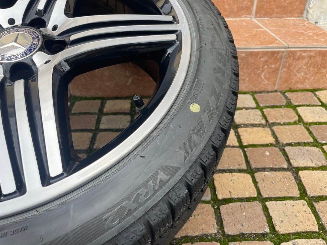 超美品　AMG純正18インチアルミスタッドレスタイヤ４本セット