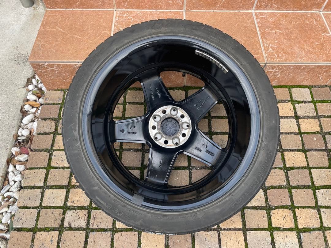 超美品　AMG純正18インチアルミスタッドレスタイヤ４本セット