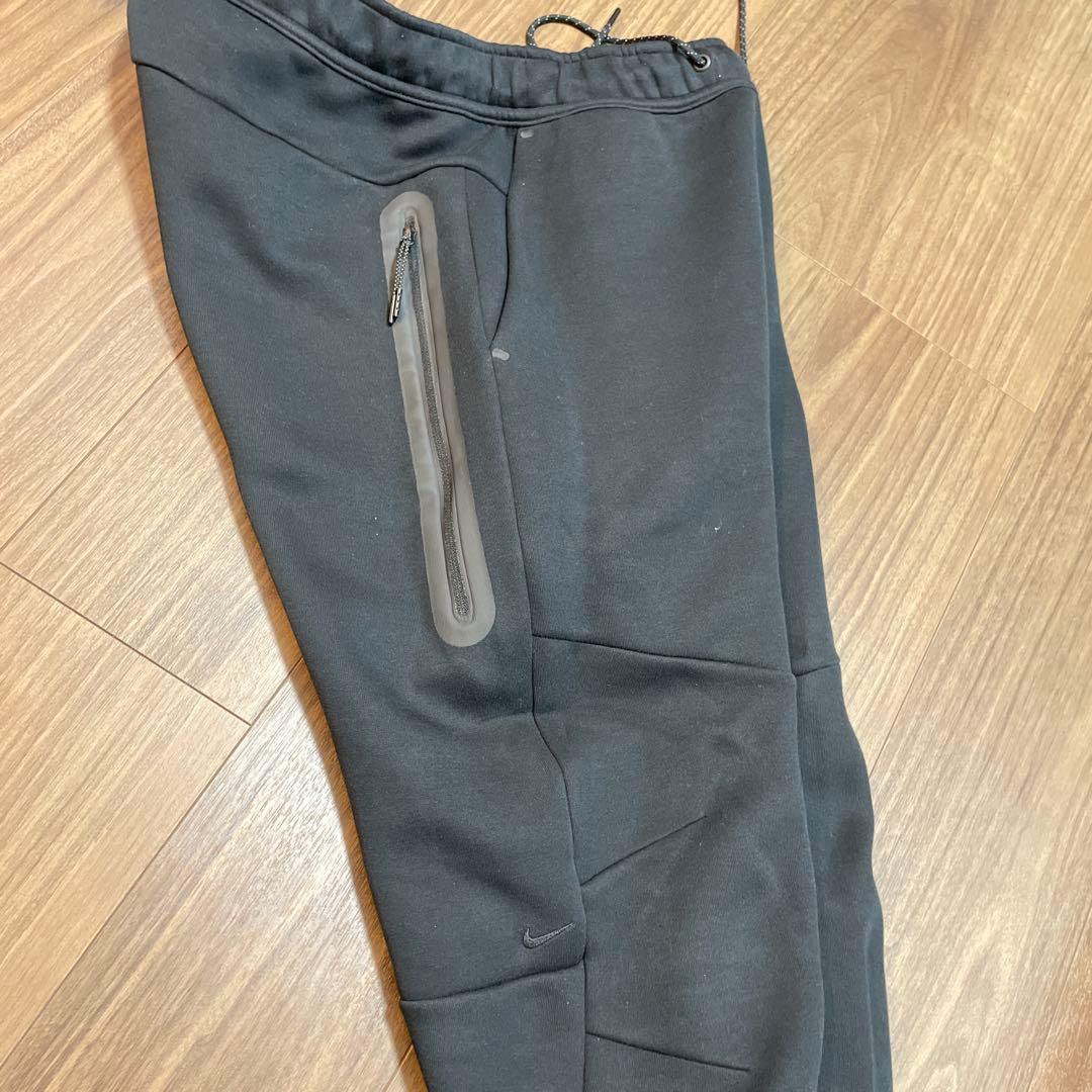 【最終値下げ】【試着のみ】Nike ブラック フルジップフーディ