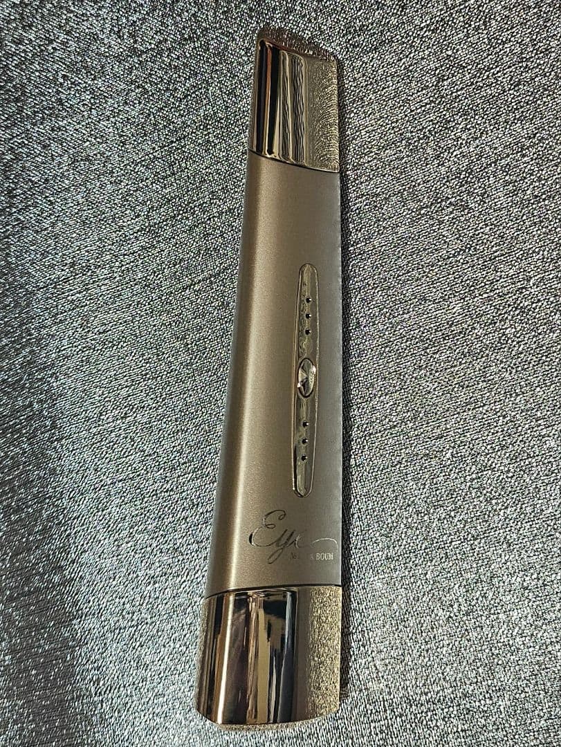 ME ラボンアイ IKKOプロデュース ／目元美顔器