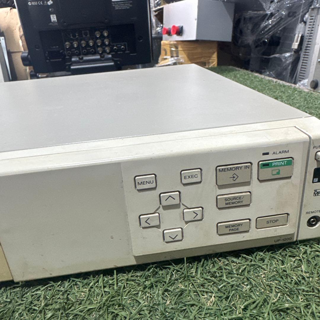 Sony UP-1200 カラービデオプリンター 50-60Hz 1.8A