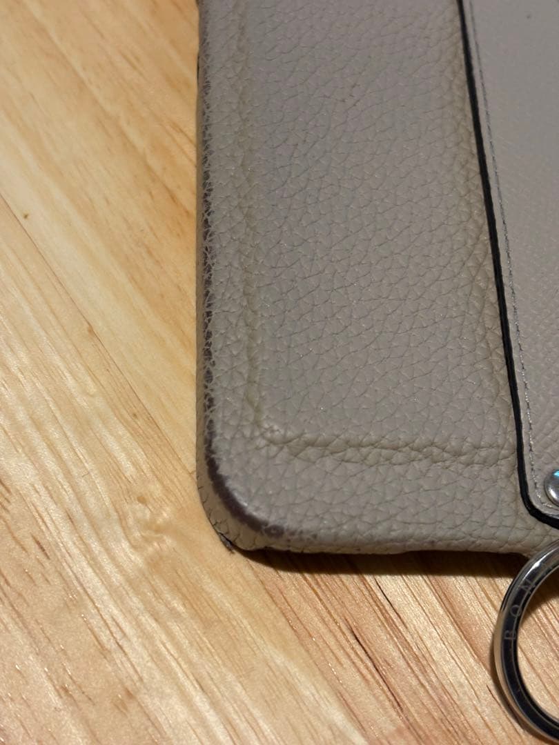 ベージュ iPhone用ケース ストラップ付き