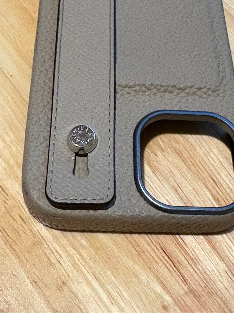 ベージュ iPhone用ケース ストラップ付き