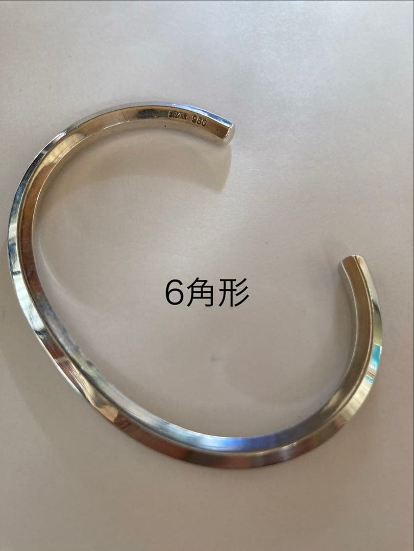silver950の6角形バングルサティーヌ仕上げ