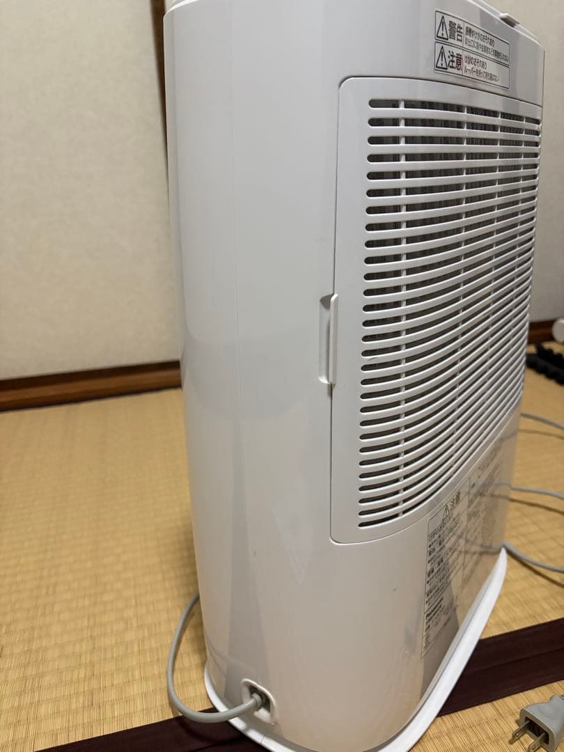 衣類乾燥除湿機(デシカント方式)パナソニック F-YZUX6 2021年製