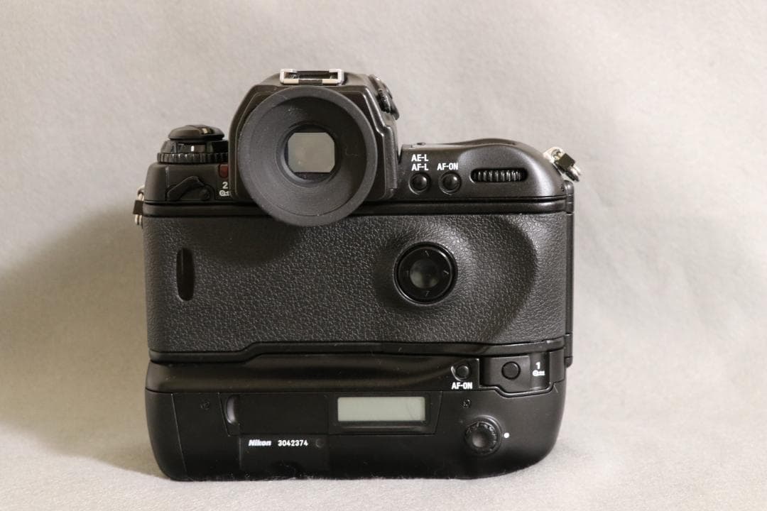 Nikon F5 一眼レフカメラ
