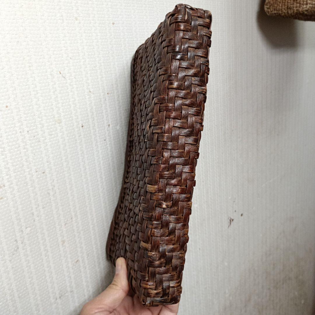 クラッチバッグ SKINS