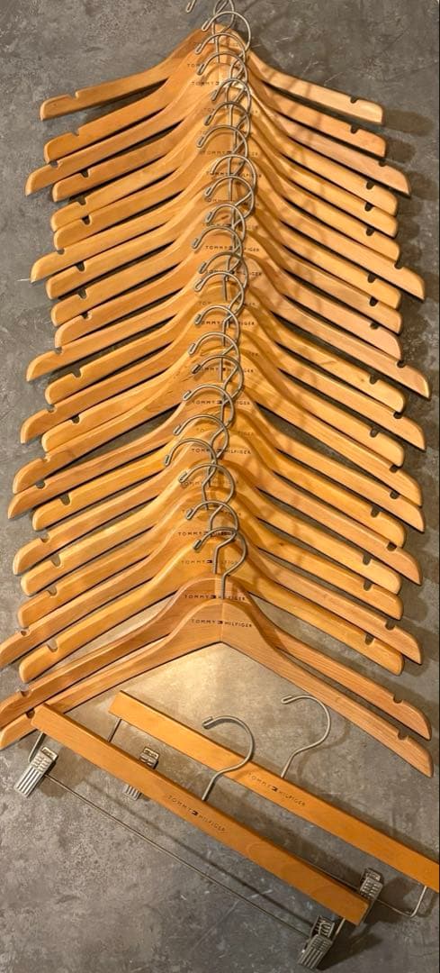 【売り切り】高級 トミーフィルガー ウッドハンガー 24+2 本 SET