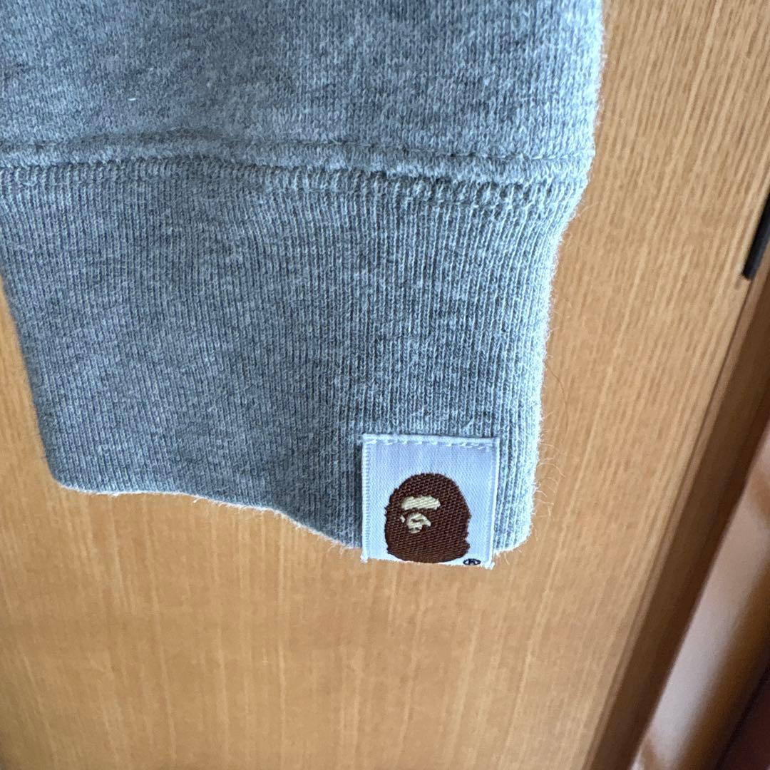 最終値下げ　貴重　A BATHING APE グレー パーカー ピンク　短丈　S