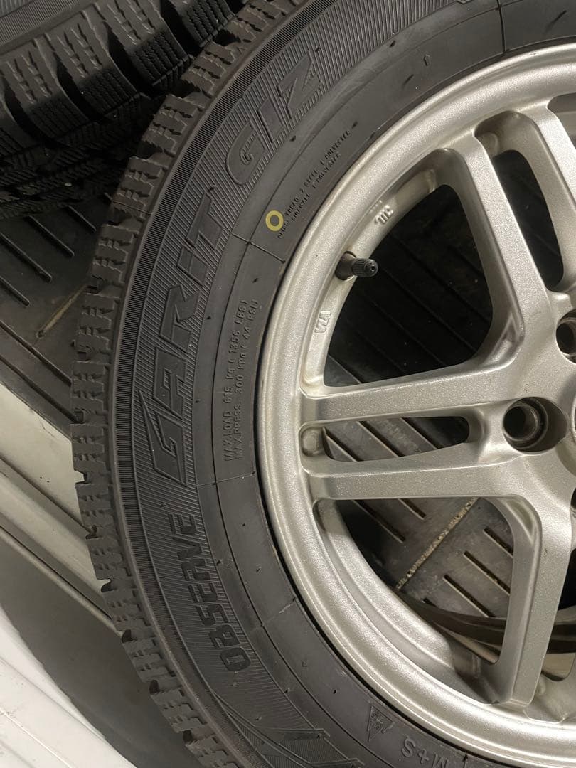 195/65R15 バリ溝　スタッドレスアルミセット 美品　トヨタ純正ナット対応