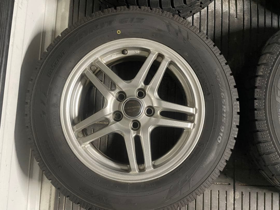 195/65R15 バリ溝　スタッドレスアルミセット 美品　トヨタ純正ナット対応