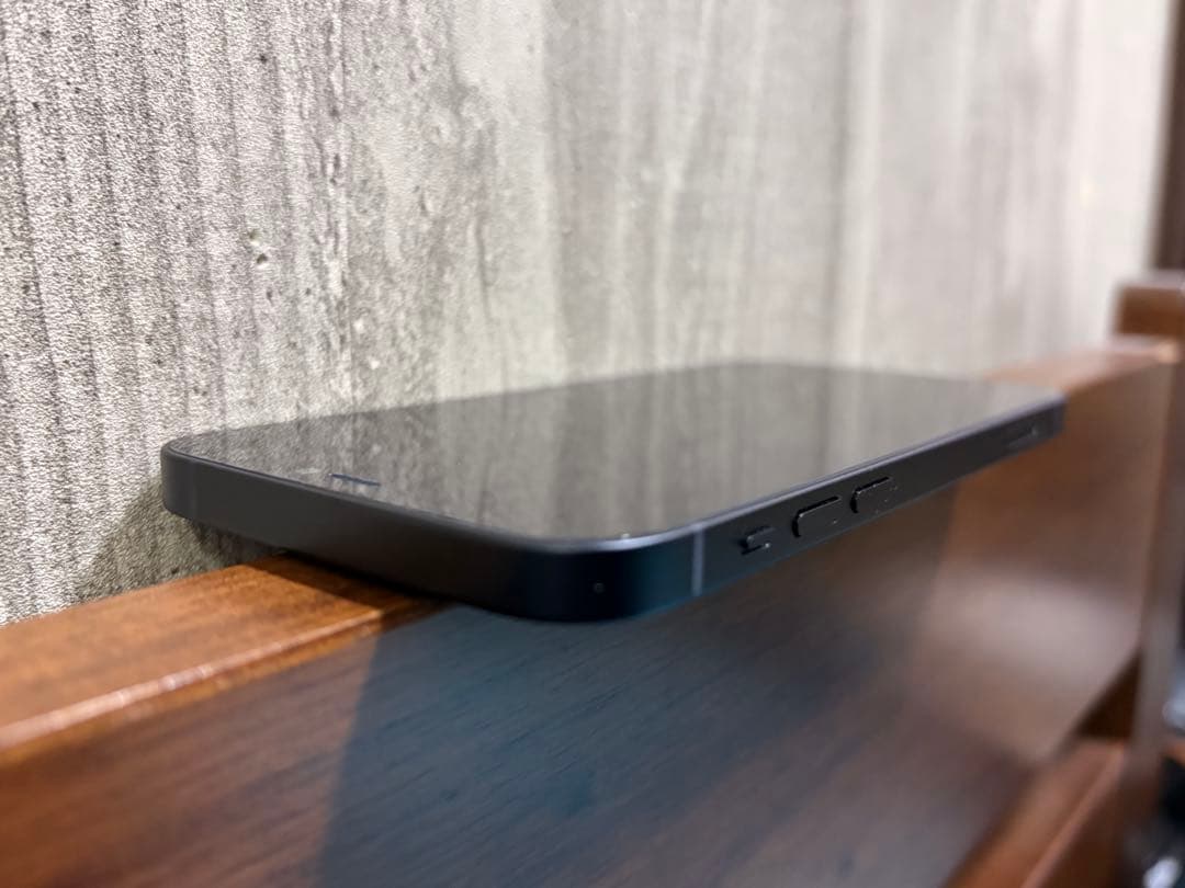 美品　iPhone12 64GB ブラック