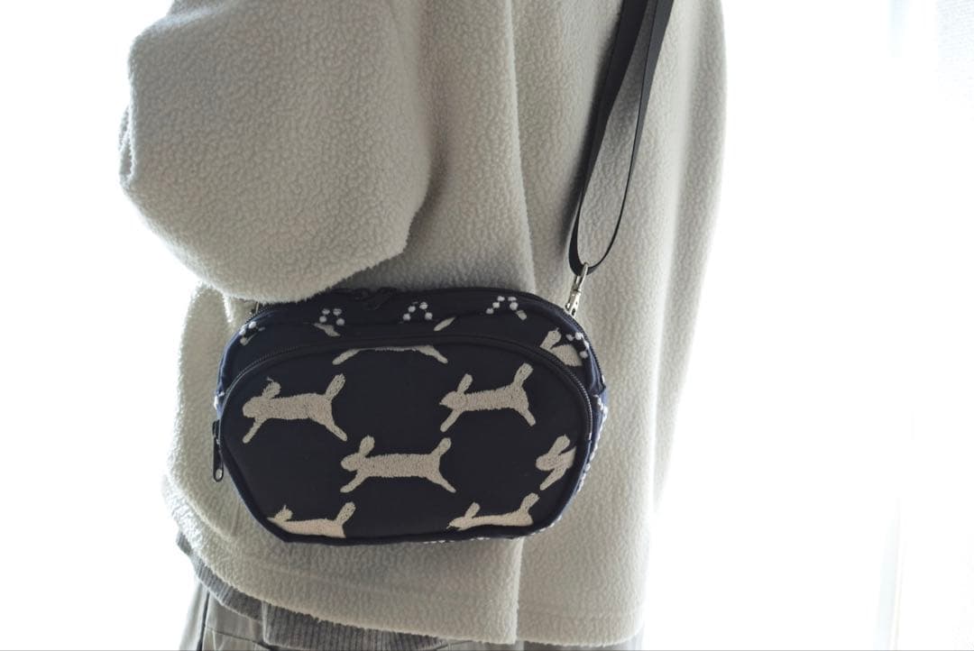 ミナペルホネン　ランランランのカンガルーバッグ