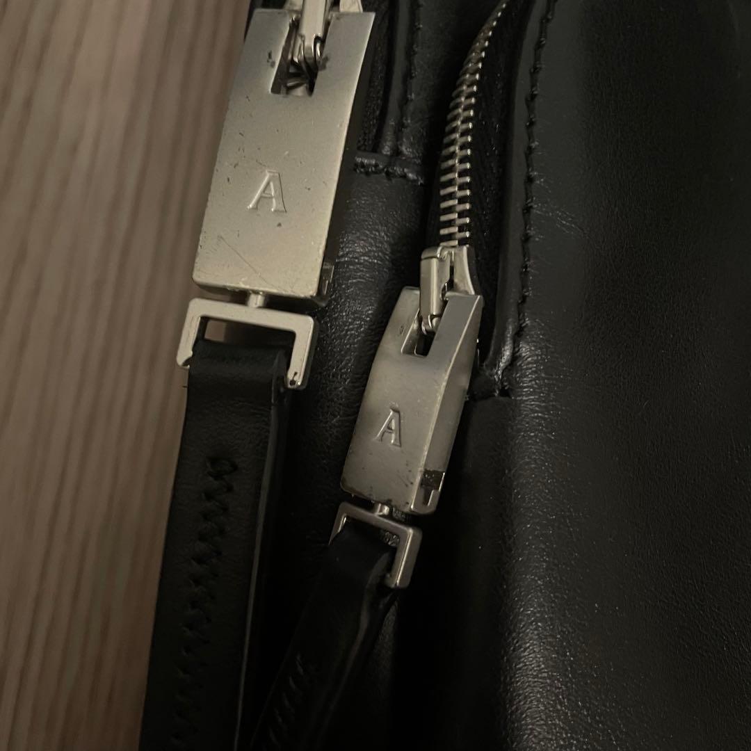 1017 ALYX 9SM ブラックショルダーバッグ