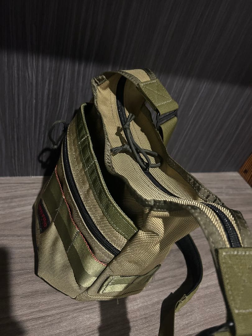 BRIEFING DAY TRIPPER Sショルダーバッグ限定復刻カラー