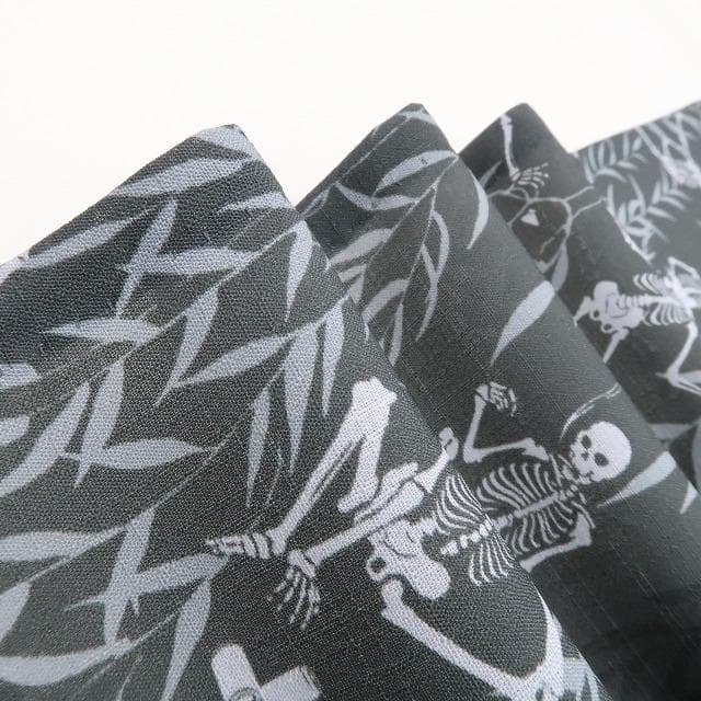 新品 撫松庵 セオアルファ 柳に骸骨 夏着物 仕付け糸付 小紋 浴衣 6475