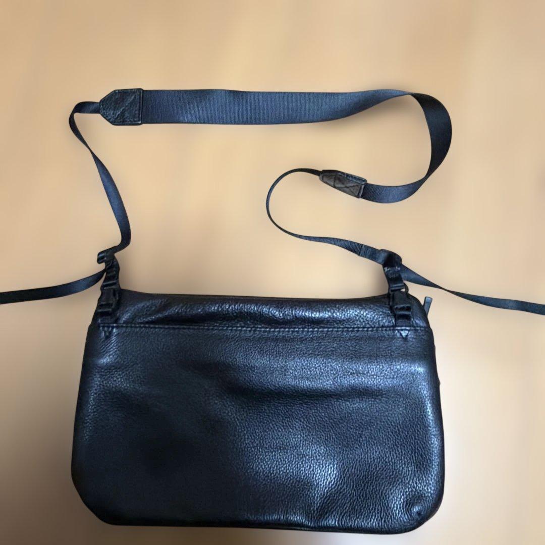 ®*️様 F/CE® ブラックショルダーバッグ